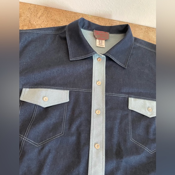 Chambray Two Tone Shacket w/Silver Buttons and Pockets - Picture 8 of 8